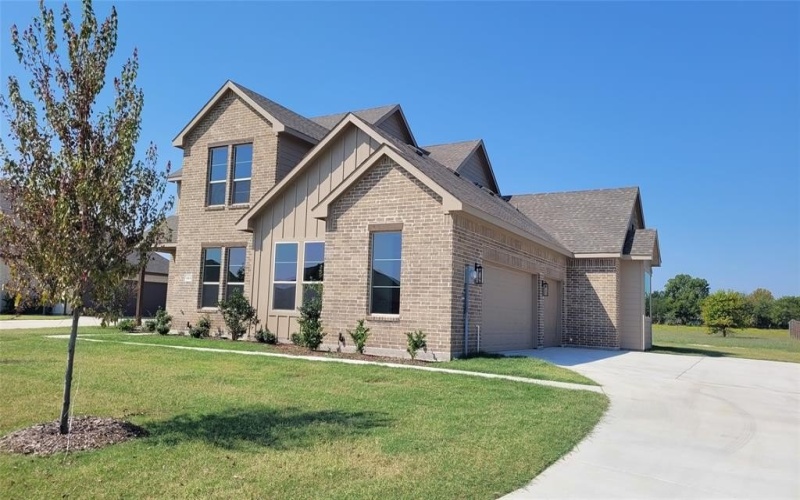 303 Crystal Lake Lane, Red Oak, TX 75154, 4 Bedrooms Bedrooms, ,3 BathroomsBathrooms,Residential,For Sale,303 Crystal Lake Lane,0,21063877