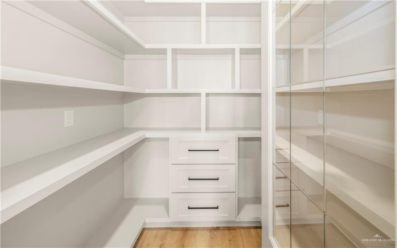 2600 Linva Avenue, Edinburg, TX 78541, 3 Bedrooms Bedrooms, ,2 BathroomsBathrooms,Residential,For Sale,2600 Linva Avenue,0,481356