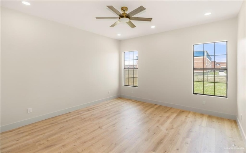 2600 Linva Avenue, Edinburg, TX 78541, 3 Bedrooms Bedrooms, ,2 BathroomsBathrooms,Residential,For Sale,2600 Linva Avenue,0,481356