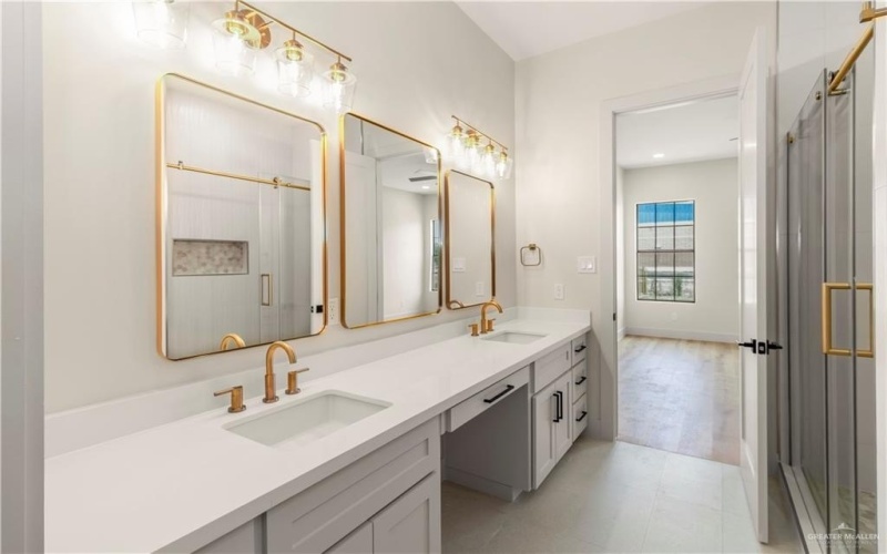 2600 Linva Avenue, Edinburg, TX 78541, 3 Bedrooms Bedrooms, ,2 BathroomsBathrooms,Residential,For Sale,2600 Linva Avenue,0,481356