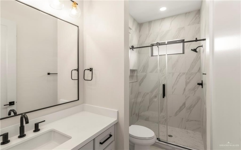 2600 Linva Avenue, Edinburg, TX 78541, 3 Bedrooms Bedrooms, ,2 BathroomsBathrooms,Residential,For Sale,2600 Linva Avenue,0,481356