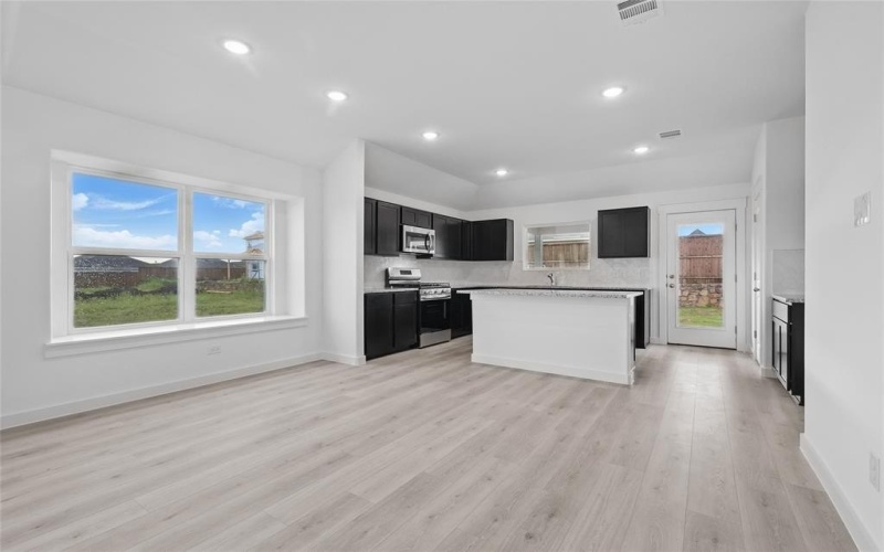 1561 Forge Pond Lane, Forney, TX 75126, 3 Bedrooms Bedrooms, ,2 BathroomsBathrooms,Residential,For Sale,1561 Forge Pond Lane,0,20781241