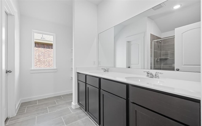 1129 Baker Bridge Drive, Forney, TX 75126, 3 Habitaciones Habitaciones , ,2 BañosBaños,Residential,En Venta,1129 Baker Bridge Drive,0,20870294