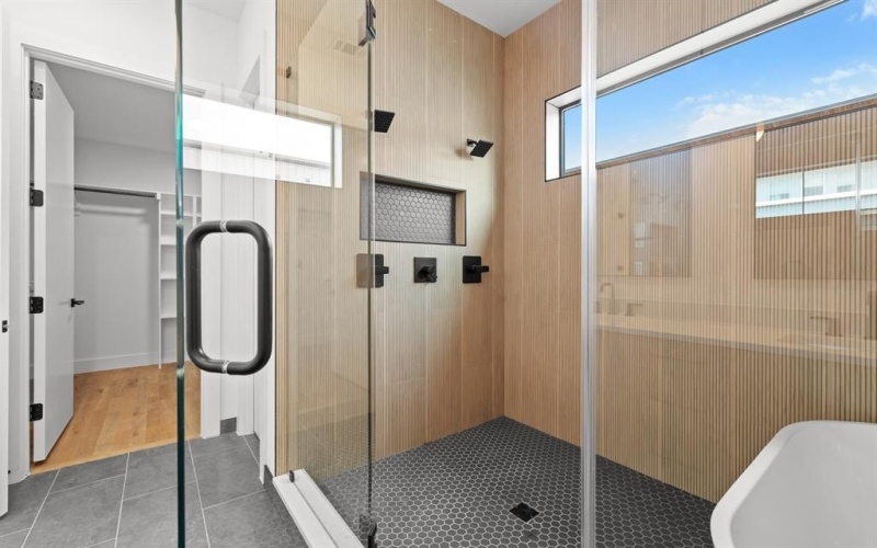 2323 N Carroll Avenue, Dallas, TX 75204, 4 Habitaciones Habitaciones , ,2 BañosBaños,Residential,En Venta,2323 N Carroll Avenue,0,21039458