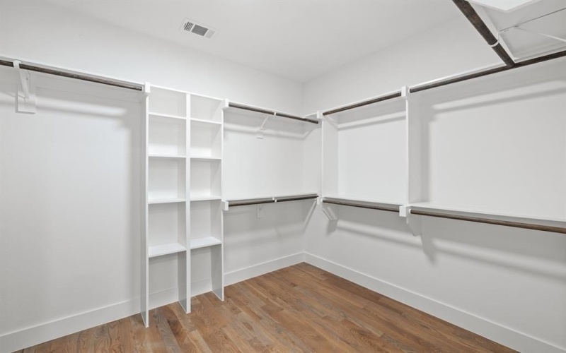 2323 N Carroll Avenue, Dallas, TX 75204, 4 Habitaciones Habitaciones , ,2 BañosBaños,Residential,En Venta,2323 N Carroll Avenue,0,21039458