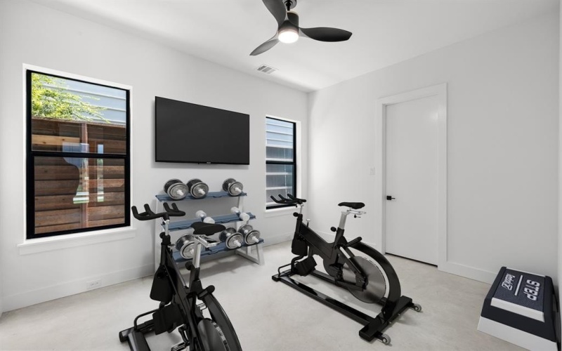 2323 N Carroll Avenue, Dallas, TX 75204, 4 Habitaciones Habitaciones , ,2 BañosBaños,Residential,En Venta,2323 N Carroll Avenue,0,21039458