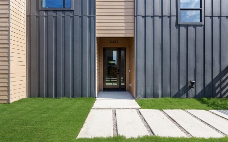 2323 N Carroll Avenue, Dallas, TX 75204, 4 Habitaciones Habitaciones , ,2 BañosBaños,Residential,En Venta,2323 N Carroll Avenue,0,21039458