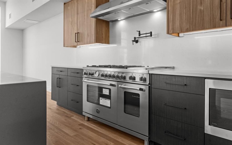 2323 N Carroll Avenue, Dallas, TX 75204, 4 Habitaciones Habitaciones , ,2 BañosBaños,Residential,En Venta,2323 N Carroll Avenue,0,21039458