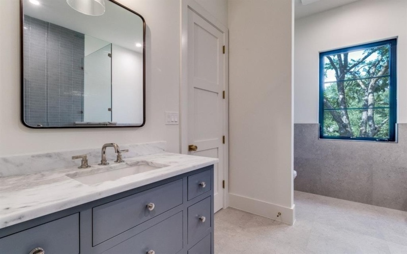 5810 Northmoor Drive, Dallas, TX 75230, 5 Bedrooms Bedrooms, ,6 BathroomsBathrooms,Residential,For Sale,5810 Northmoor Drive,0,21055271