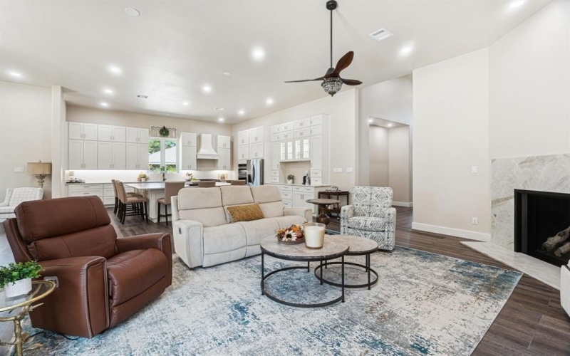 441 Kelda Lane, Highland Village, TX 75077, 4 Habitaciones Habitaciones , ,5 BañosBaños,Residential,En Venta,441 Kelda Lane,0,21061914