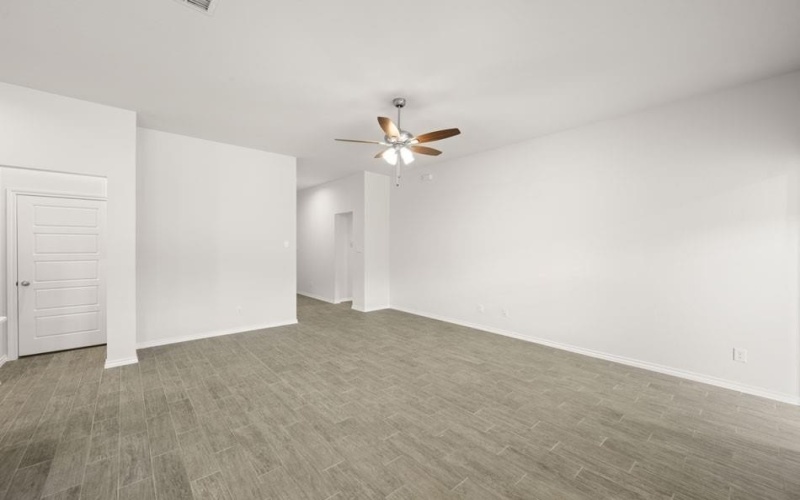 2629 Streamside, Burleson, TX 76028, 3 Bedrooms Bedrooms, ,2 BathroomsBathrooms,Residential,For Sale,2629 Streamside,0,21065543