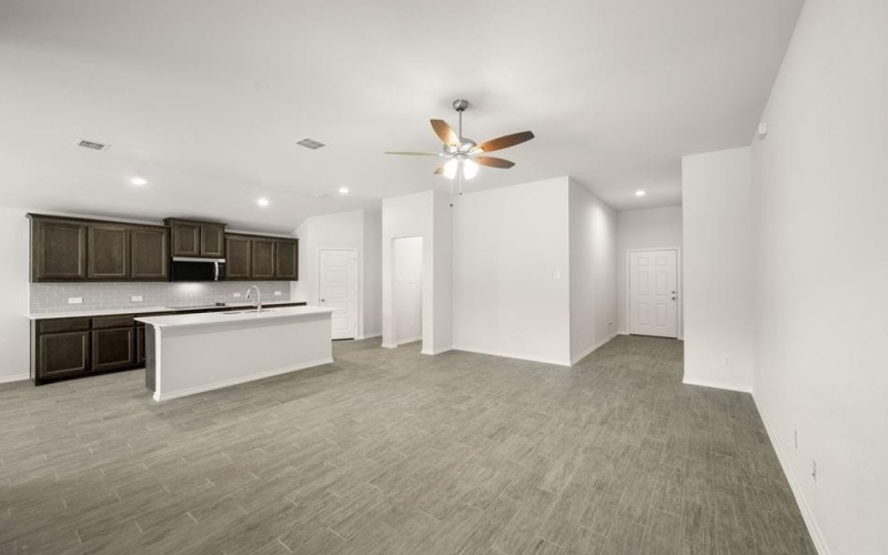 2629 Streamside, Burleson, TX 76028, 3 Bedrooms Bedrooms, ,2 BathroomsBathrooms,Residential,For Sale,2629 Streamside,0,21065543