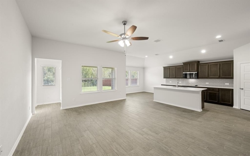 2629 Streamside, Burleson, TX 76028, 3 Bedrooms Bedrooms, ,2 BathroomsBathrooms,Residential,For Sale,2629 Streamside,0,21065543