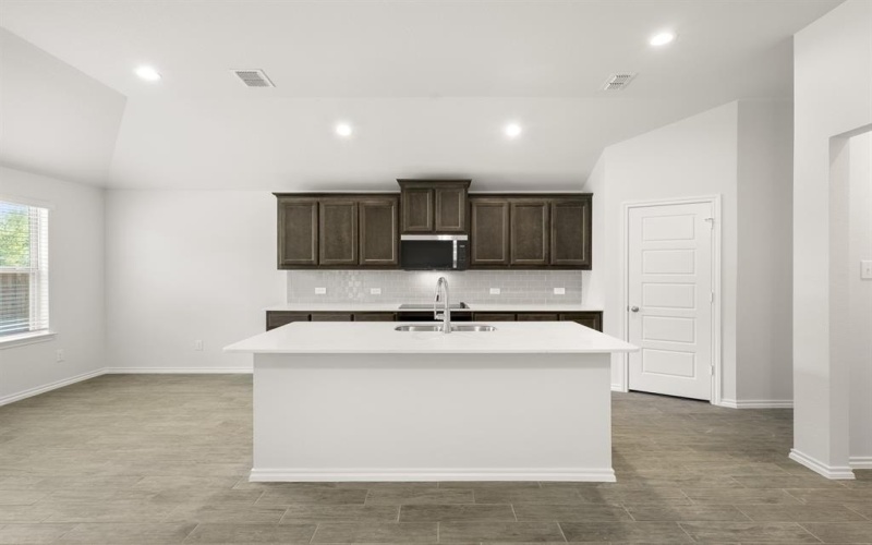 2629 Streamside, Burleson, TX 76028, 3 Bedrooms Bedrooms, ,2 BathroomsBathrooms,Residential,For Sale,2629 Streamside,0,21065543