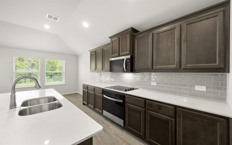 2629 Streamside, Burleson, TX 76028, 3 Bedrooms Bedrooms, ,2 BathroomsBathrooms,Residential,For Sale,2629 Streamside,0,21065543