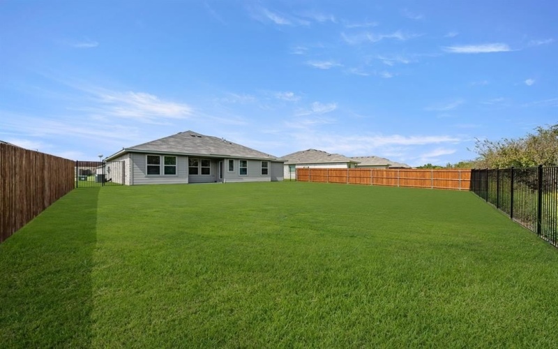 2629 Streamside, Burleson, TX 76028, 3 Bedrooms Bedrooms, ,2 BathroomsBathrooms,Residential,For Sale,2629 Streamside,0,21065543