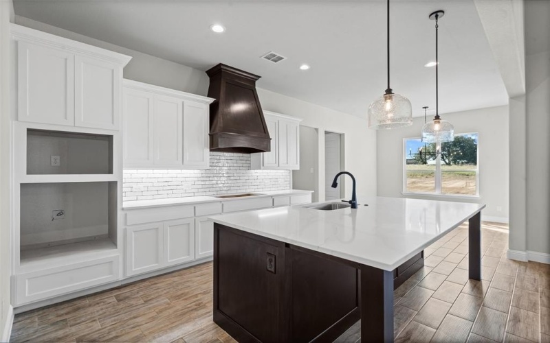 1005 Lilly Lane, Weatherford, TX 76088, 3 Bedrooms Bedrooms, ,2 BathroomsBathrooms,Residential,For Sale,1005 Lilly Lane,0,21065574