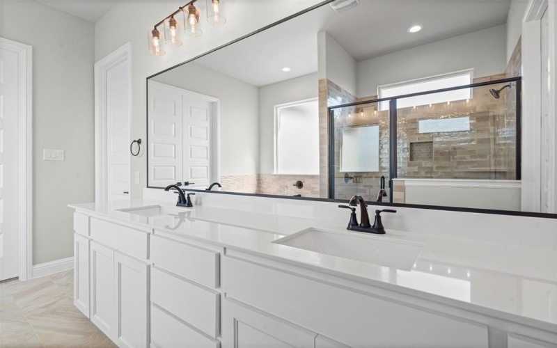 1005 Lilly Lane, Weatherford, TX 76088, 3 Bedrooms Bedrooms, ,2 BathroomsBathrooms,Residential,For Sale,1005 Lilly Lane,0,21065574