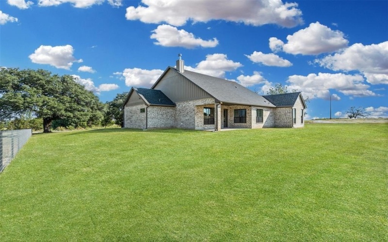 1005 Lilly Lane, Weatherford, TX 76088, 3 Bedrooms Bedrooms, ,2 BathroomsBathrooms,Residential,For Sale,1005 Lilly Lane,0,21065574