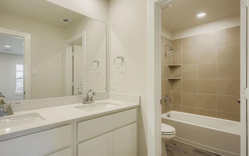 320 Sun Harvest Drive, Royse City, TX 75189, 3 Habitaciones Habitaciones , ,2 BañosBaños,Residential,En Venta,320 Sun Harvest Drive,0,21065578