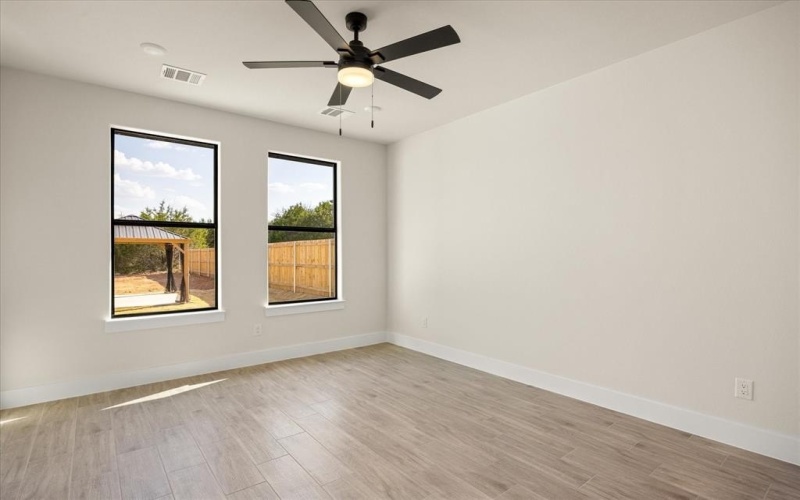 2321 Neches Street, Granbury, TX 76048, 4 Bedrooms Bedrooms, ,2 BathroomsBathrooms,Residential,For Sale,2321 Neches Street,0,21062576