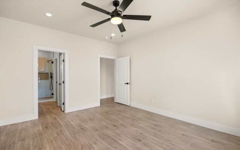 2321 Neches Street, Granbury, TX 76048, 4 Bedrooms Bedrooms, ,2 BathroomsBathrooms,Residential,For Sale,2321 Neches Street,0,21062576