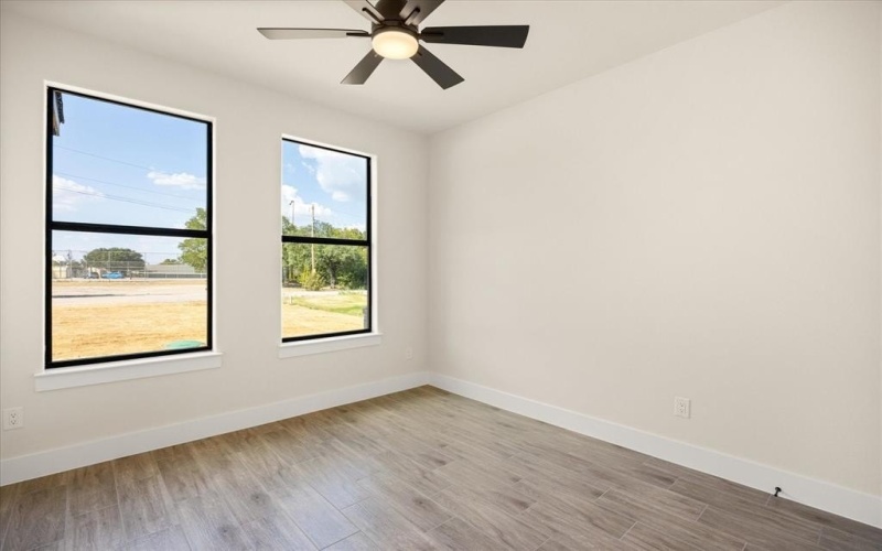 2321 Neches Street, Granbury, TX 76048, 4 Bedrooms Bedrooms, ,2 BathroomsBathrooms,Residential,For Sale,2321 Neches Street,0,21062576