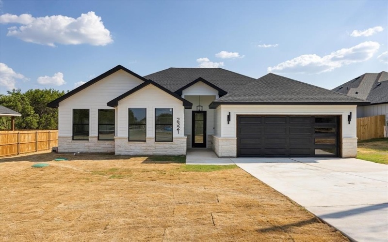 2321 Neches Street, Granbury, TX 76048, 4 Bedrooms Bedrooms, ,2 BathroomsBathrooms,Residential,For Sale,2321 Neches Street,0,21062576
