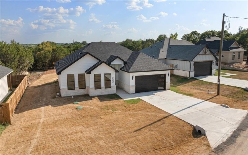 2321 Neches Street, Granbury, TX 76048, 4 Bedrooms Bedrooms, ,2 BathroomsBathrooms,Residential,For Sale,2321 Neches Street,0,21062576