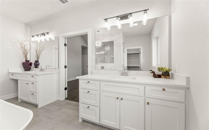 441 Collum View, Azle, TX 76020, 5 Bedrooms Bedrooms, ,3 BathroomsBathrooms,Residential,For Sale,441 Collum View,0,21064149