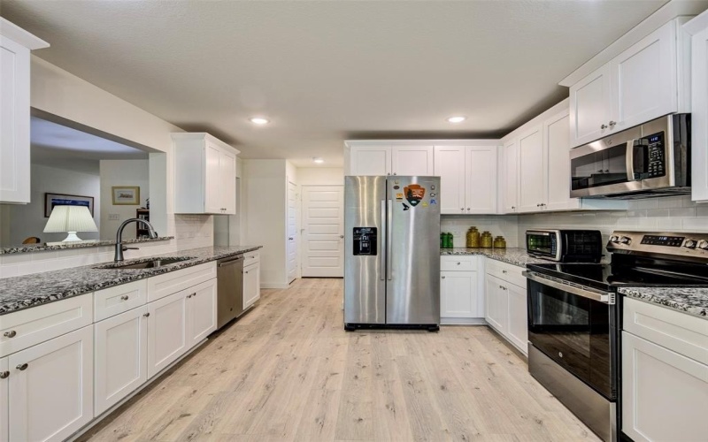 112 Hogan Place, Runaway Bay, TX 76426, 4 Habitaciones Habitaciones , ,2 BañosBaños,Residential,En Venta,112 Hogan Place,0,21064197