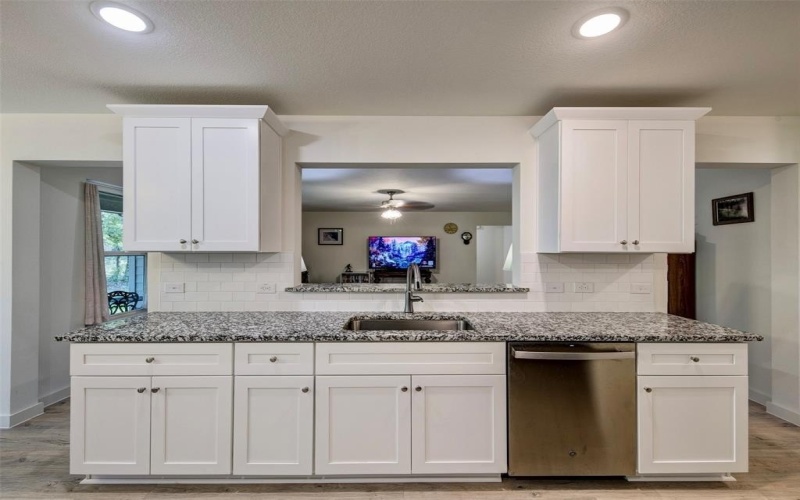 112 Hogan Place, Runaway Bay, TX 76426, 4 Habitaciones Habitaciones , ,2 BañosBaños,Residential,En Venta,112 Hogan Place,0,21064197