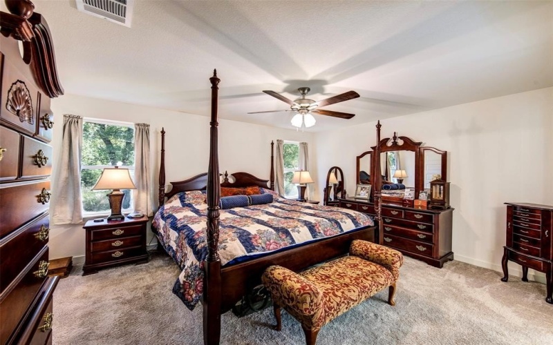 112 Hogan Place, Runaway Bay, TX 76426, 4 Habitaciones Habitaciones , ,2 BañosBaños,Residential,En Venta,112 Hogan Place,0,21064197