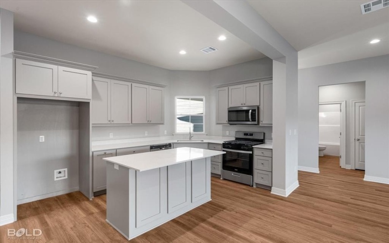 9509 Frenchmen, Shreveport, LA 71106, 4 Habitaciones Habitaciones , ,2 BañosBaños,Residential,En Venta,9509 Frenchmen,0,21064763