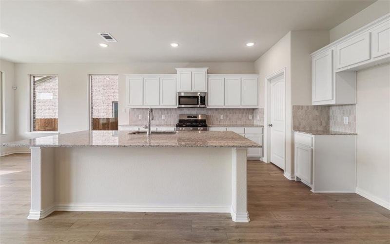 3512 Columbus Street, Gainesville, TX 76240, 4 Bedrooms Bedrooms, ,2 BathroomsBathrooms,Residential,For Sale,3512 Columbus Street,0,21064829