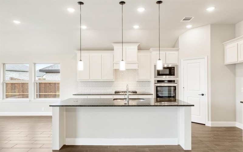 1305 Wrenwood Court, Red Oak, TX 75154, 3 Bedrooms Bedrooms, ,2 BathroomsBathrooms,Residential,For Sale,1305 Wrenwood Court,0,21064966