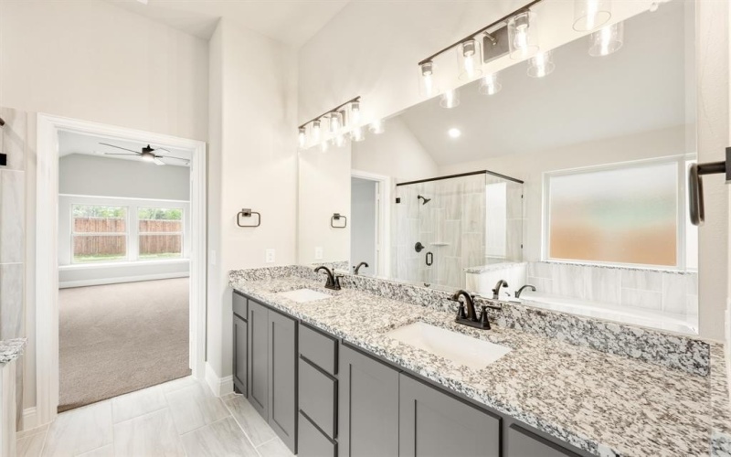 1305 Wrenwood Court, Red Oak, TX 75154, 3 Bedrooms Bedrooms, ,2 BathroomsBathrooms,Residential,For Sale,1305 Wrenwood Court,0,21064966