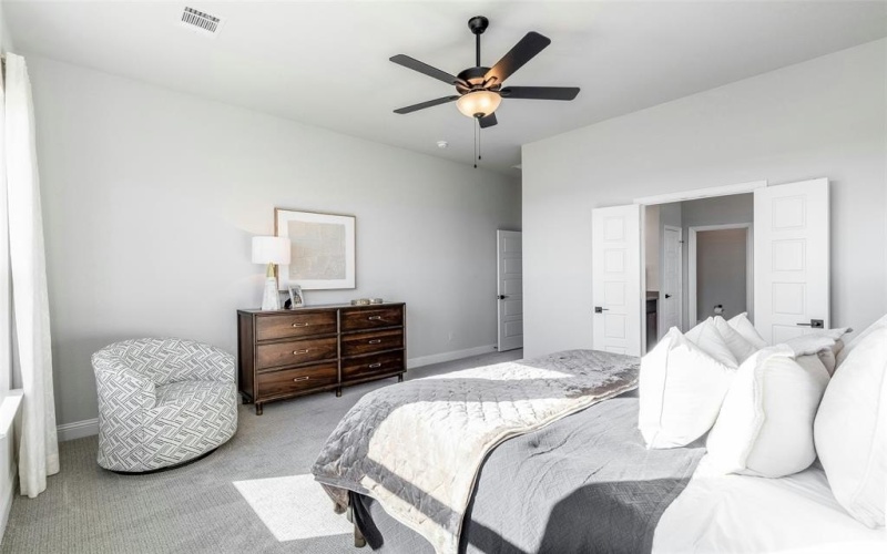 963 Reeves Drive, DeSoto, TX 75115, 4 Habitaciones Habitaciones , ,3 BañosBaños,Residential,En Venta,963 Reeves Drive,0,21065034