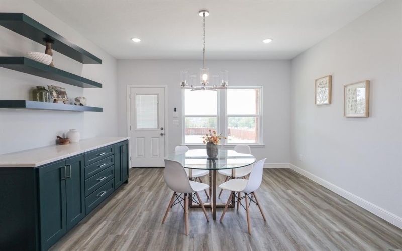 710 Narrow Street, Weatherford, TX 76086, 3 Habitaciones Habitaciones , ,2 BañosBaños,Residential,En Venta,710 Narrow Street,0,21065110