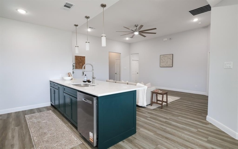 710 Narrow Street, Weatherford, TX 76086, 3 Habitaciones Habitaciones , ,2 BañosBaños,Residential,En Venta,710 Narrow Street,0,21065110