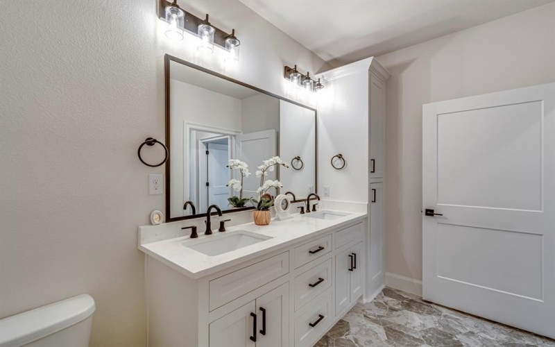 320 Woodside Trail, Waxahachie, TX 75165, 2 Bedrooms Bedrooms, ,1 BathroomBathrooms,Residential,For Sale,320 Woodside Trail,0,21065156