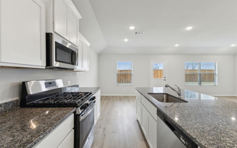 539 Forest Haven Drive, Van Alstyne, TX 75495, 4 Bedrooms Bedrooms, ,3 BathroomsBathrooms,Residential,For Sale,539 Forest Haven Drive,0,21065219