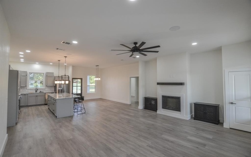 212 Country lane, Malakoff, TX 75148, 3 Bedrooms Bedrooms, ,2 BathroomsBathrooms,Residential,For Sale,212 Country lane,0,21065049