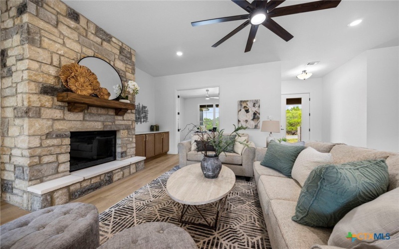 15987 Charlya Drive, Temple, TX 76502, 3 Habitaciones Habitaciones , ,2 BañosBaños,Residential,En Venta,15987 Charlya Drive,0,592985