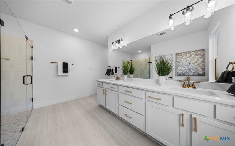 15987 Charlya Drive, Temple, TX 76502, 3 Habitaciones Habitaciones , ,2 BañosBaños,Residential,En Venta,15987 Charlya Drive,0,592985