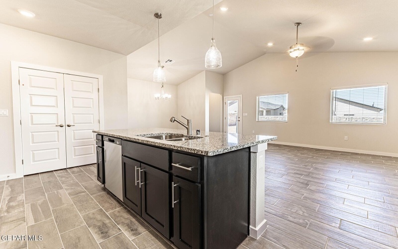 12924 Tatenhill Drive, El Paso, TX 79928, 4 Bedrooms Bedrooms, ,1 BathroomBathrooms,Residential,For Sale,12924 Tatenhill Drive,0,921308