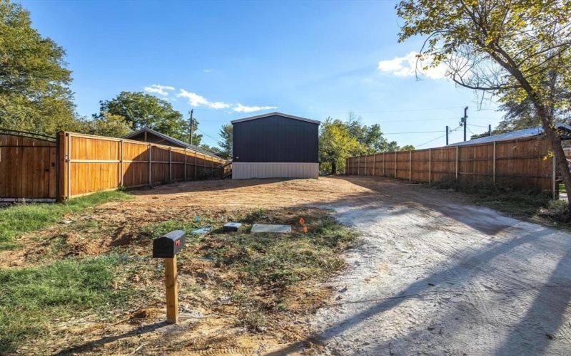 7173 Floral Street, Azle, TX 76020, 2 Bedrooms Bedrooms, ,2 BathroomsBathrooms,Residential,For Sale,7173 Floral Street,0,21065787