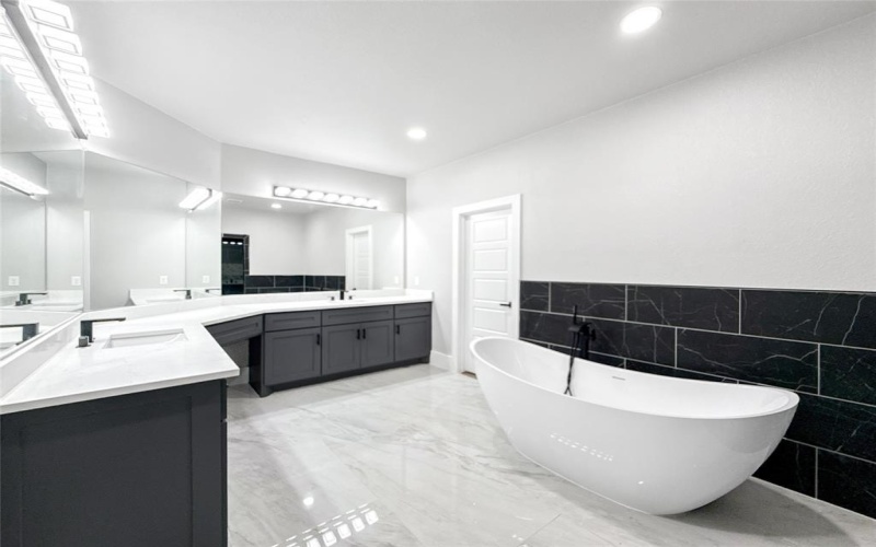 2130 Kathleen Avenue, Dallas, TX 75216, 5 Habitaciones Habitaciones , ,3 BañosBaños,Residential,En Venta,2130 Kathleen Avenue,0,21065788