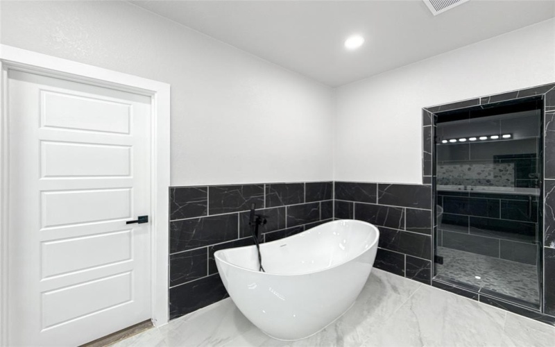 2130 Kathleen Avenue, Dallas, TX 75216, 5 Habitaciones Habitaciones , ,3 BañosBaños,Residential,En Venta,2130 Kathleen Avenue,0,21065788