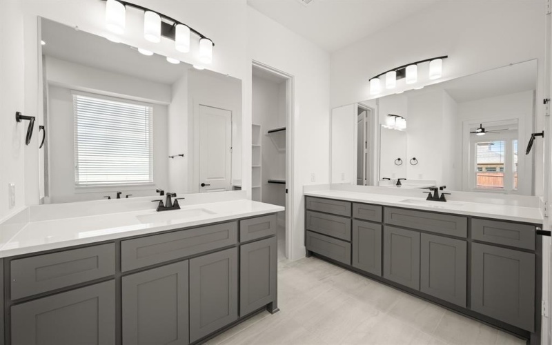 2201 Phoebe, Mansfield, TX 76063, 4 Bedrooms Bedrooms, ,5 BathroomsBathrooms,Residential,For Sale,2201 Phoebe,0,21065820